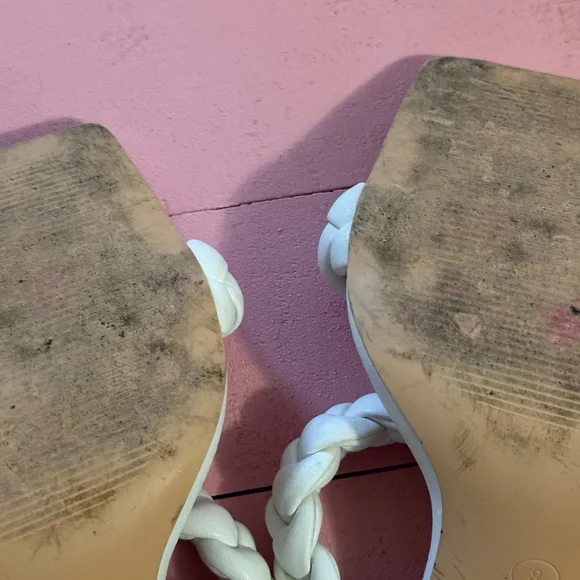 Olivia Women's Elegant White Braided Sandals - Picture 4 of 4